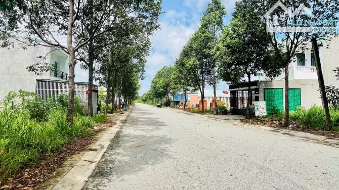 BÁN LỖ LÔ ĐẤT 150M2 SÁT QUỐC LỘ 13,NGAY KHU CÔNG NGHIỆP MỸ PHƯỚC 4,TP BẾN CÁT,BD